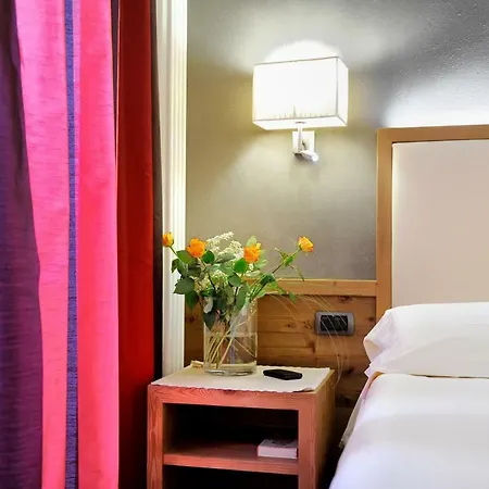 Hotel Boutique Diana 4*